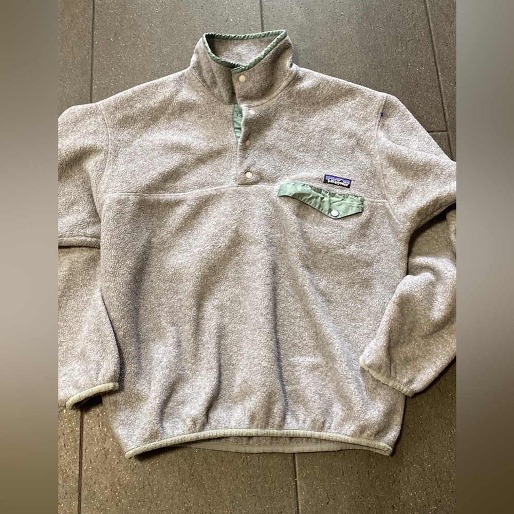 Gray Patagonia synchilla